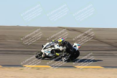 media/Oct-06-2024-Race Pace (Sun) [[d7d39ec7ad]]/5-Bowl Pans (830am)/